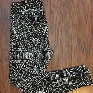 Lularoe Black and White Leggings